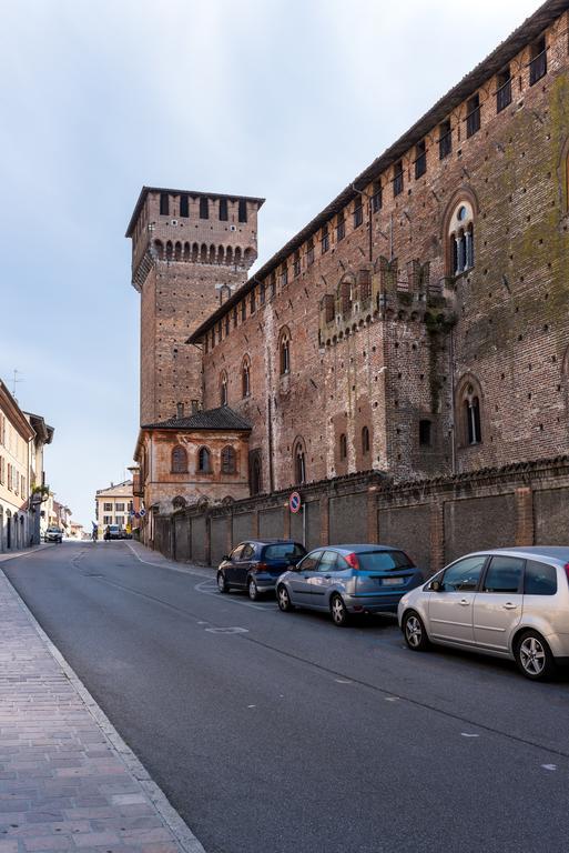 Al Castello Di Leonardo Hotel Sant'Angelo Lodigiano Kültér fotó